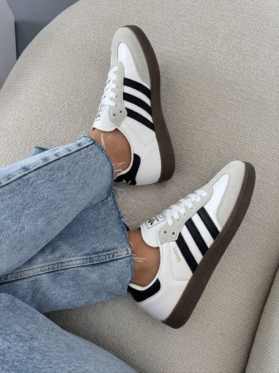 Retro sneakers 01