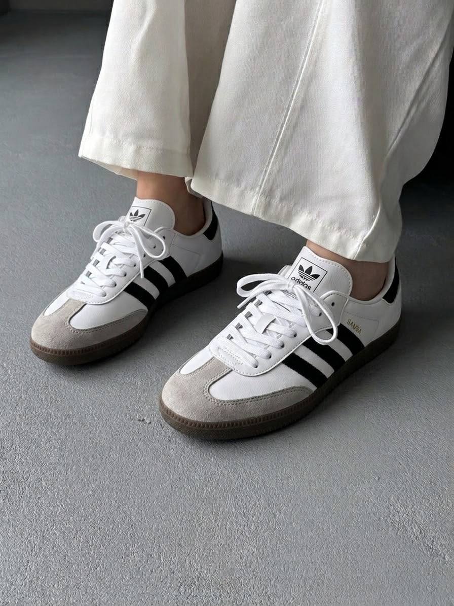 Retro sneakers 01