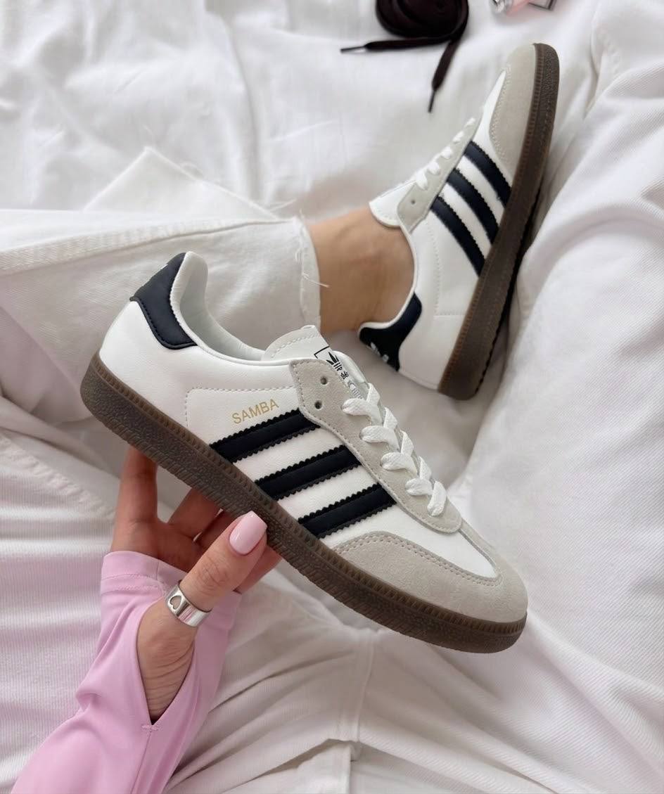 Retro sneakers 01
