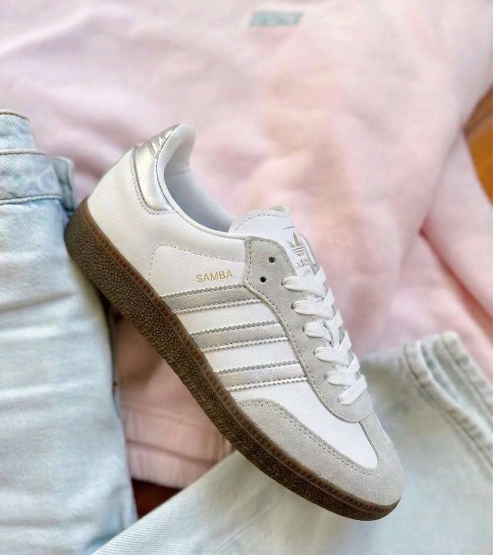 Retro sneakers 01